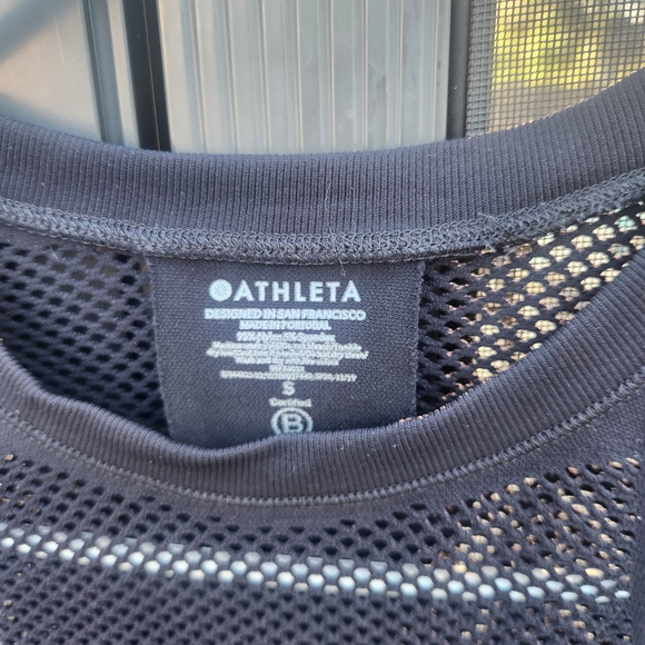 Athleta Oxygen Seamless Black Laser-Cut Mesh-Back Tank Top - Picture 3 of 10